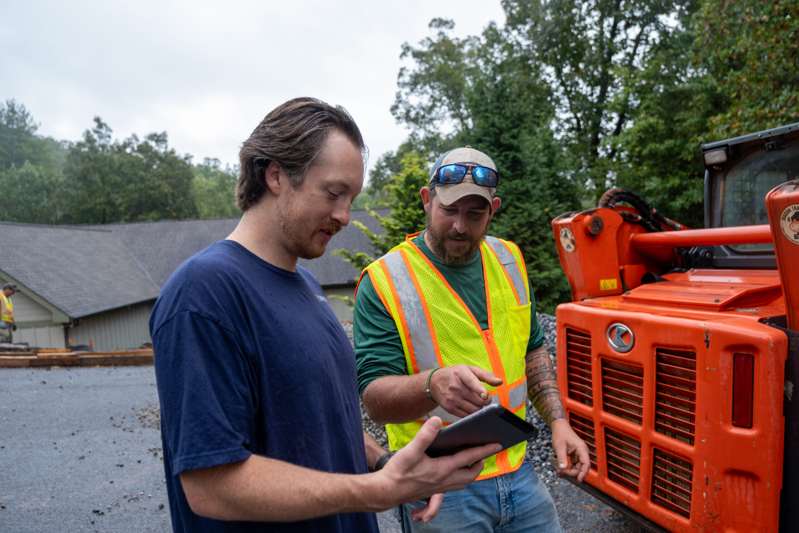 Granum arborist and customer
