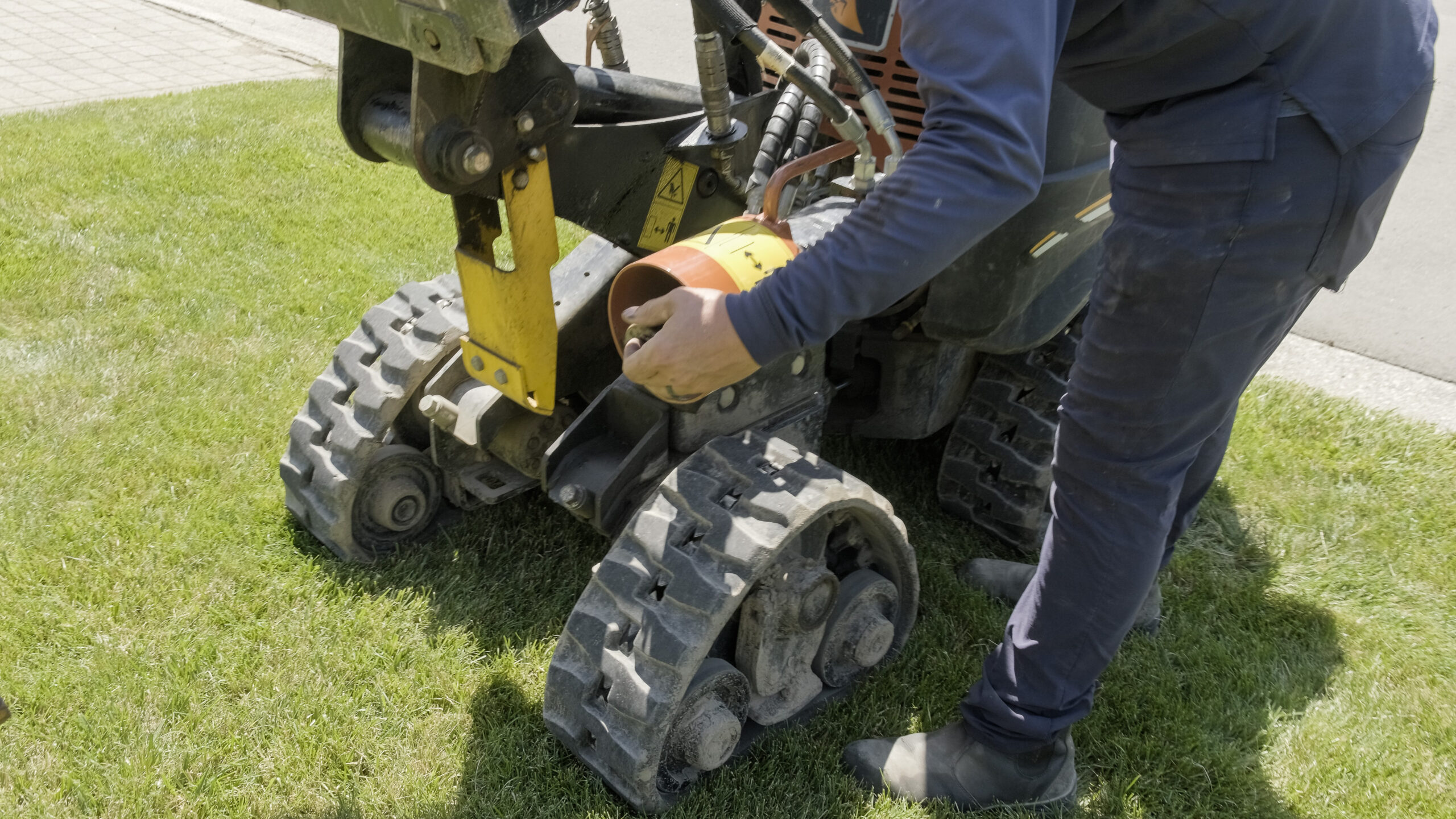Landscaper & arborist machine maintenance training